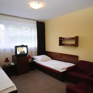 jowisz-hotel-poznan.poznan-hotels.com/